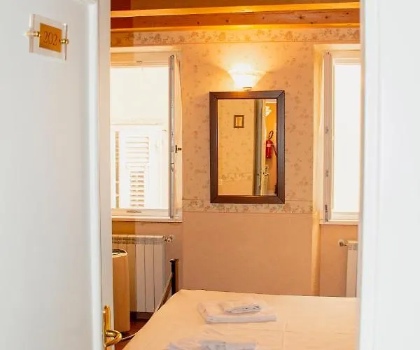 Capitelli Отель *