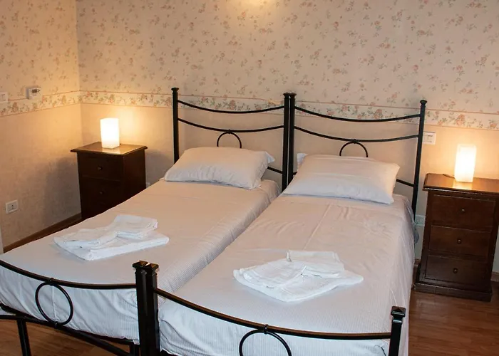 Capitelli Otel Trieste